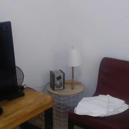 Apartment Couche-tard Le Bourget